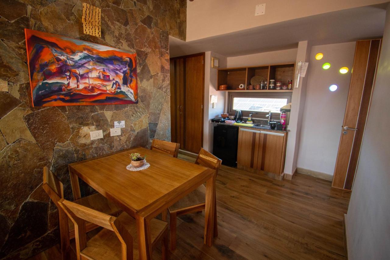 Tikay Humahuaca Refugio De Tierras Apartment Exterior photo