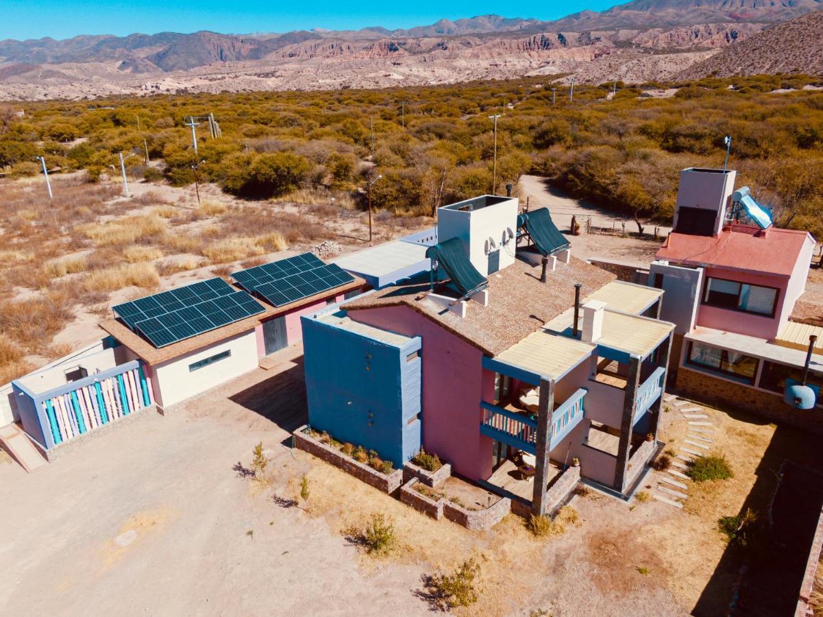 Tikay Humahuaca Refugio De Tierras Apartment Exterior photo