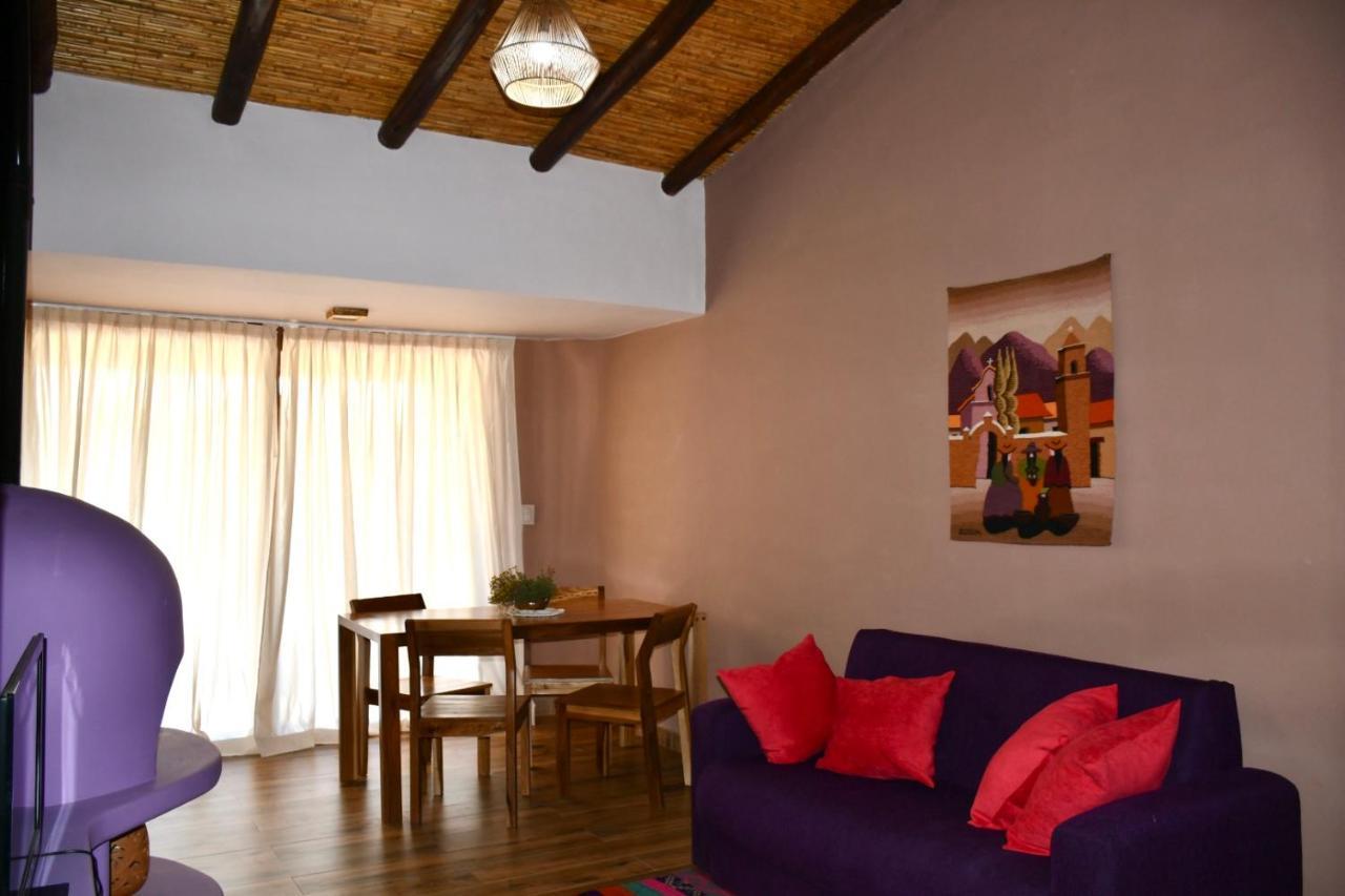 Tikay Humahuaca Refugio De Tierras Apartment Exterior photo